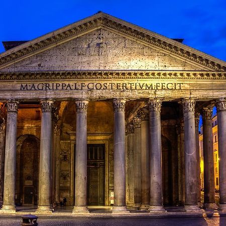 Stunning Pantheon Apartment Rome Exterior photo